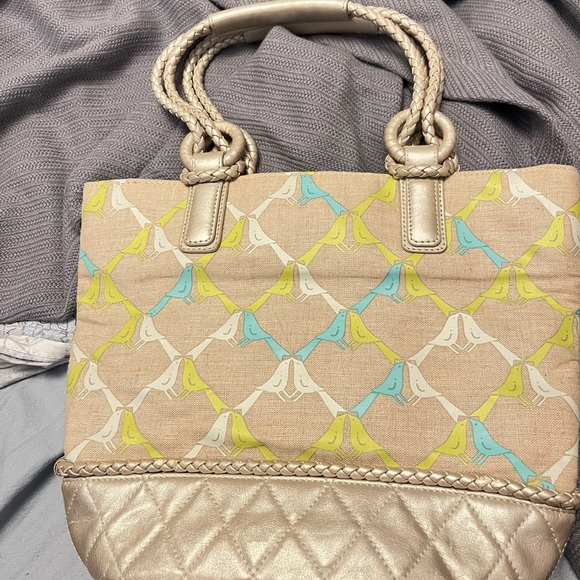 Vera Bradley tote hand bag in the “sittin in the trees” patterns - Picture 3 of 4